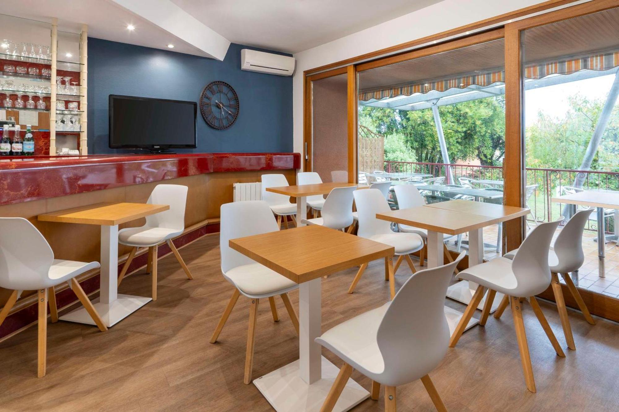 Sure Hotel By Best Western Saintes Zewnętrze zdjęcie